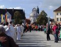 Der Basilika entgegen
