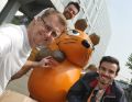 Andere Teilnehmer nutzen die Gelegenheit zu einem Selfie mit der Maus. (Bild: Kolpingjugend)