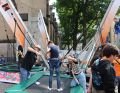 Am Vorplatz der Minoritenkirche ist das Kolping-Bungee von Kolping im Bistum Würzburg ein Magnet.